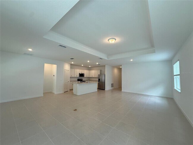 Building Photo - 3915 Big Sky Dr