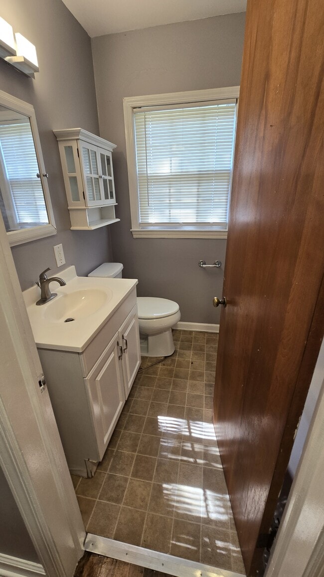 Building Photo - 3109 Beecher Rd