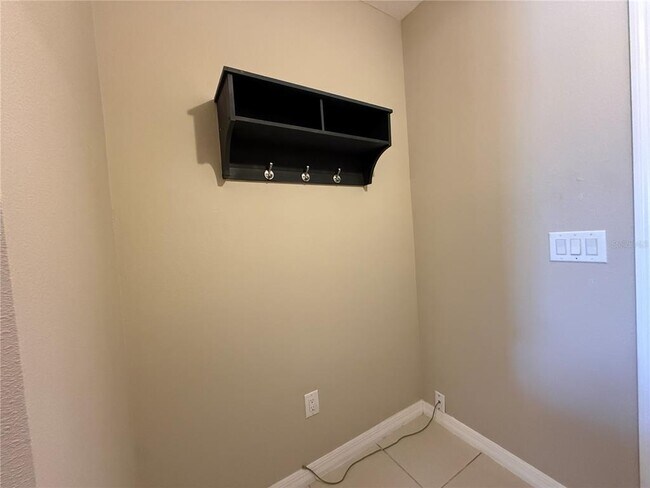 Building Photo - 1623 Reflection Cove