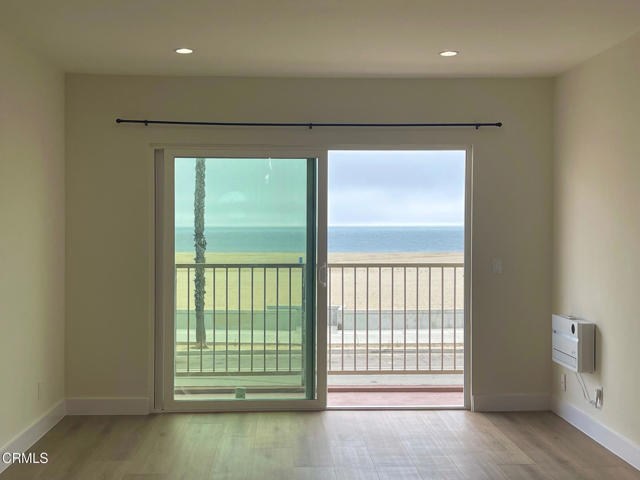 Building Photo - 208 E Surfside Dr