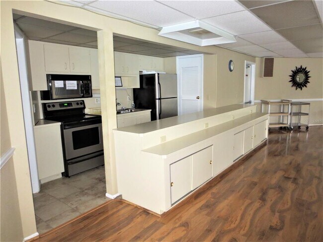 Building Photo - 4480 Ironwood Cir