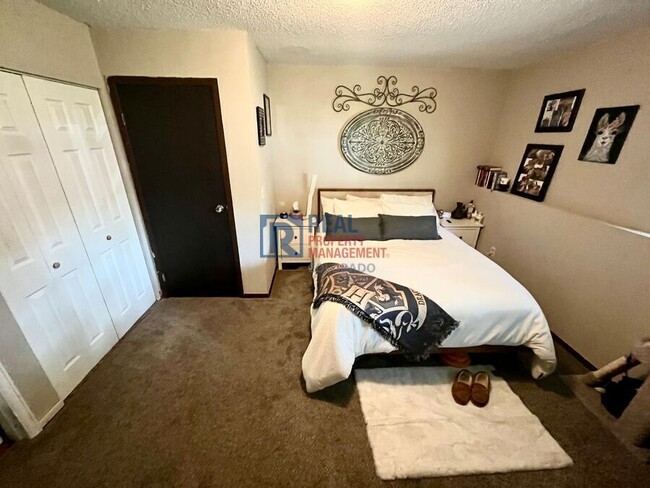 Building Photo - 1133 S Newland Pl