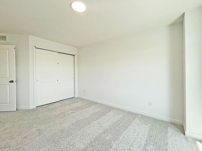 Building Photo - 15022 Adare Way