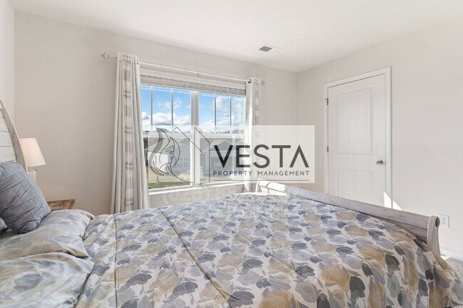 Building Photo - 240 Ridgeview Ln