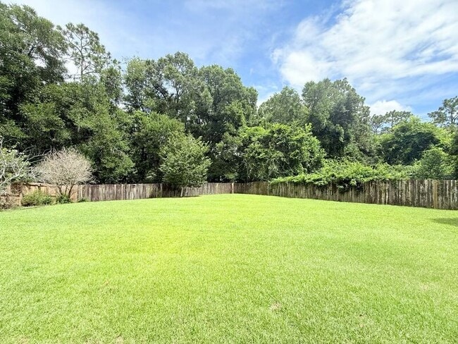 Building Photo - 5227 English Oak Dr