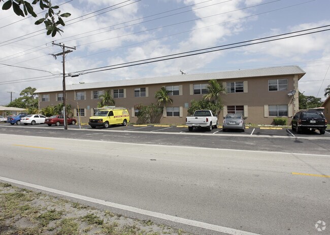 Building Photo - 295-395 SW 15th St