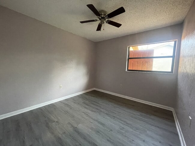 Building Photo - 2-Bedroom and 1-Bathroom Condo