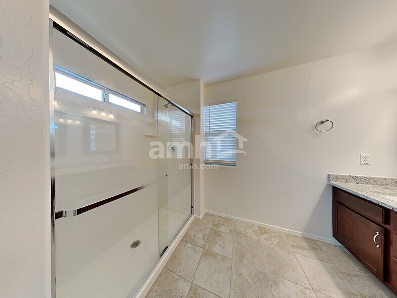 Building Photo - 6833 E Posada Cir
