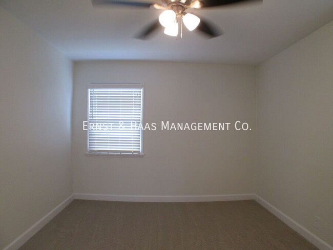 Building Photo - 4531 N Banner Dr