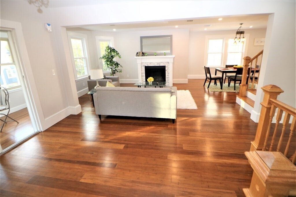 Building Photo - 318 Concord Ave