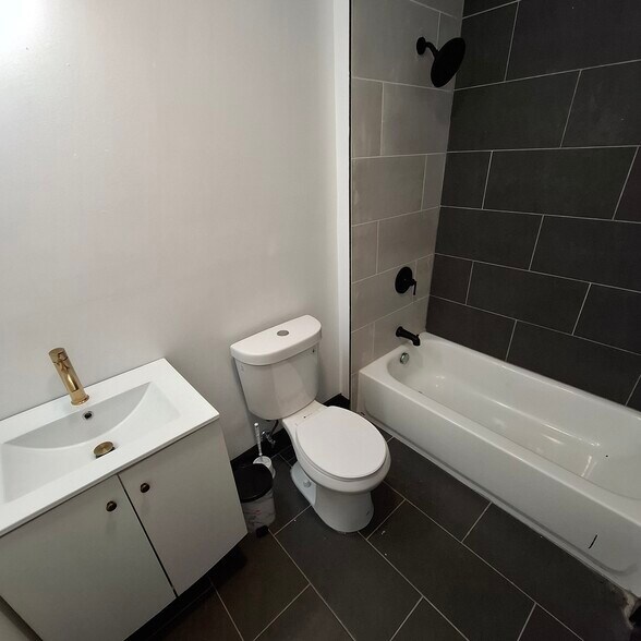 11 Thomas St 2E - 12 Thomas St