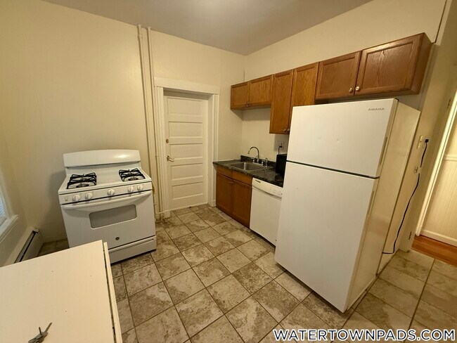 Building Photo - 86 Prentiss St