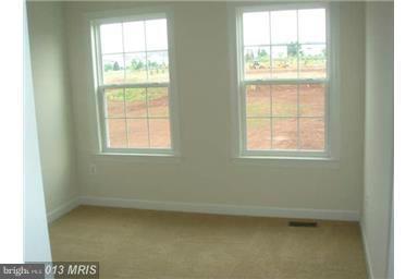 Building Photo - 1709 Taymount Terrace NE