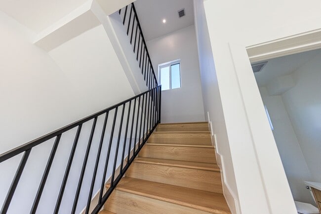 Building Photo - Luxury Never Before Lived in Townhomes!