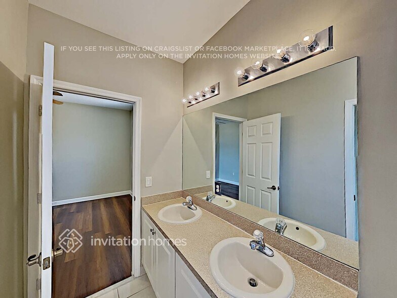 Building Photo - 15434 SW 116th Terrace