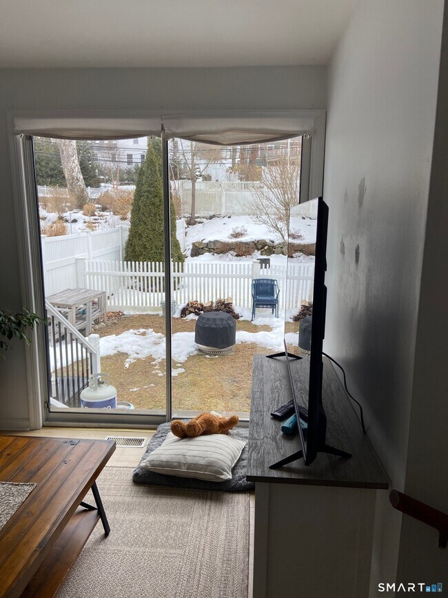 Building Photo - 4 McKendry Ct