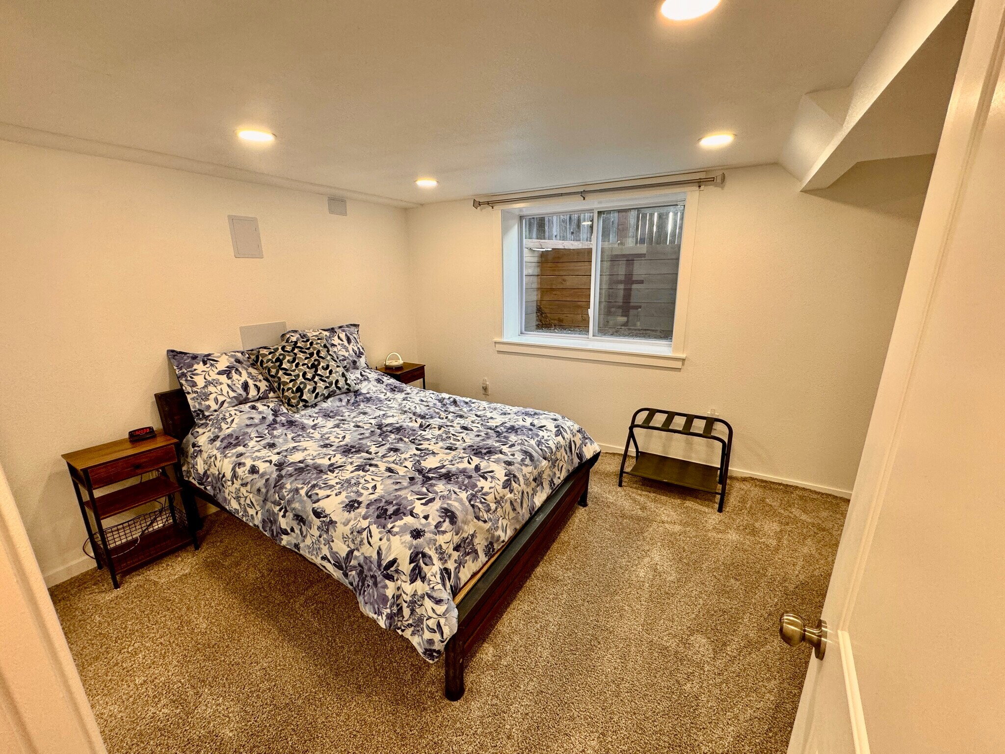 Building Photo - 5841 W 108th Ave