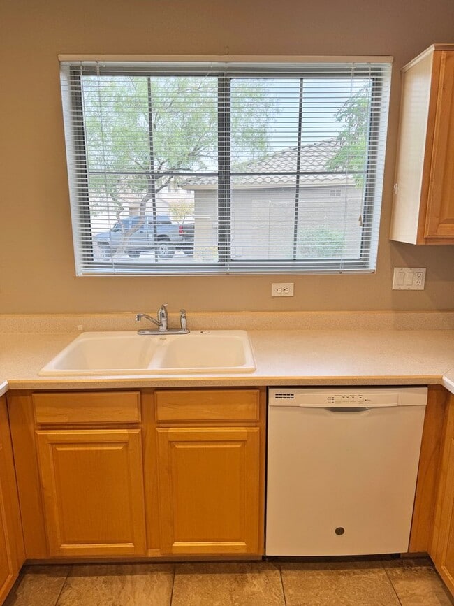Building Photo - 40228 N Patriot Way