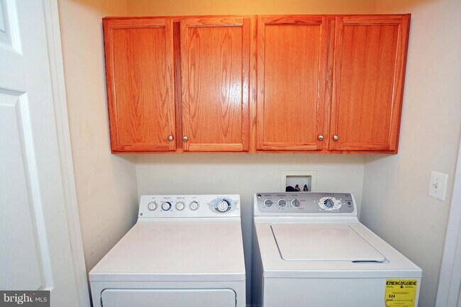 Building Photo - 2303 Huntington Station Ct