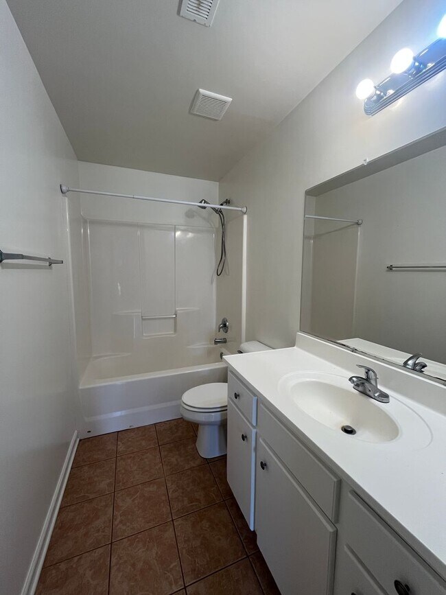 Building Photo - 3941 Greenpond Rd