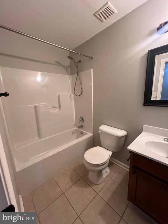 Building Photo - 388 Dorothy Ct