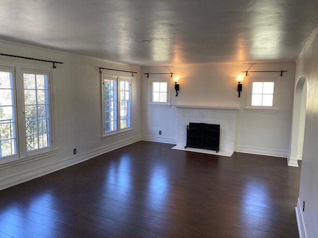 Living room - 1042 S Hudson Ave