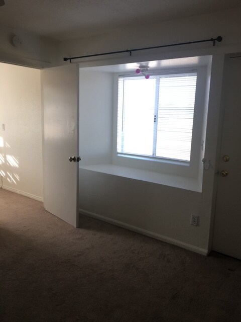 Building Photo - 3676 Yucca Mesa Rd