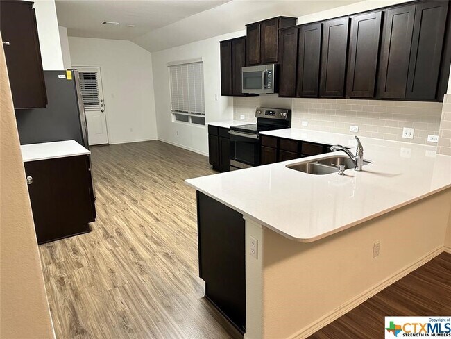 Building Photo - 108 Guardian Angel Ct