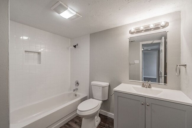 Building Photo - 1774 Belshire Ct