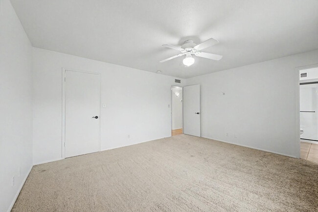 Building Photo - 12222 N 49th Ave