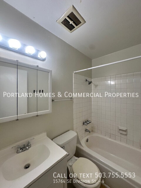 Building Photo - 15764 SE Division St