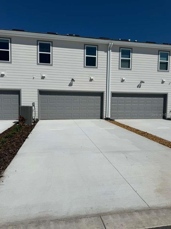 Building Photo - 2318 Southbury Dr