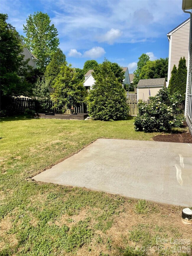 Building Photo - 7856 Lamington Dr