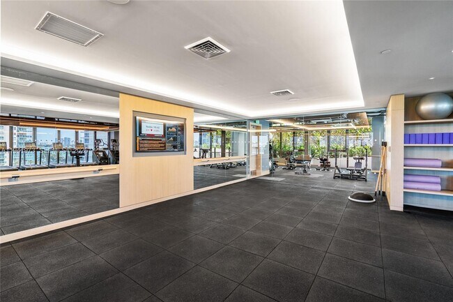 Building Photo - 500 Alton Rd