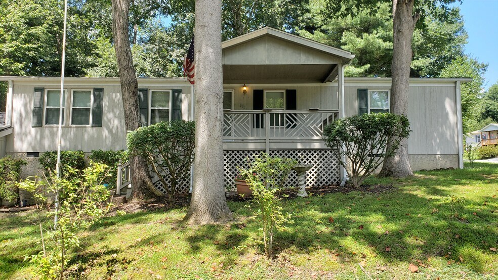 Front - 381 Katie Dr
