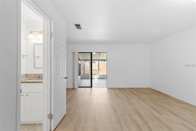 Building Photo - 3920 Cedar Limb Ct