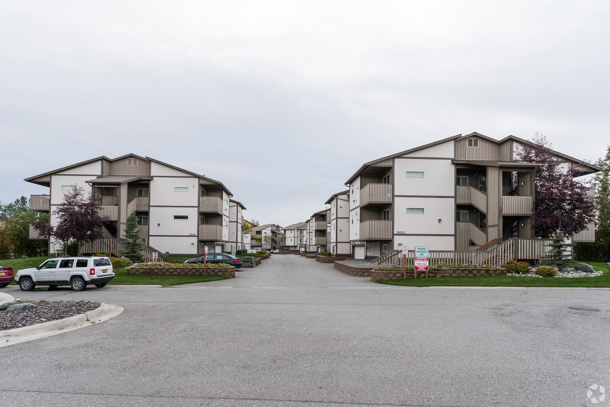 Building Photo - Town Square Manor Apartments