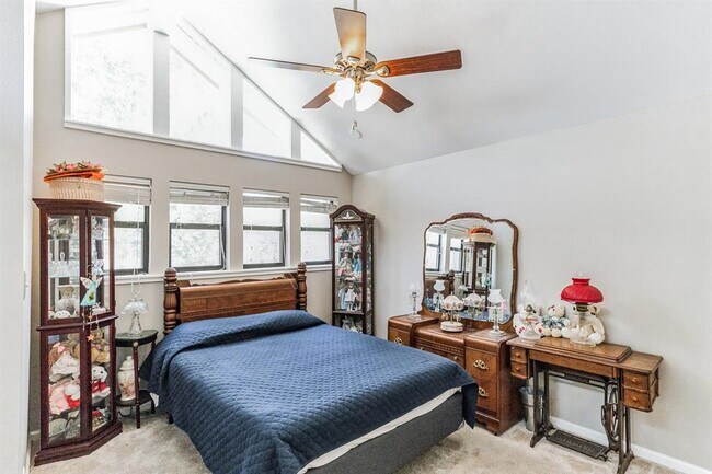 Building Photo - 6007 Gardenridge Hollow