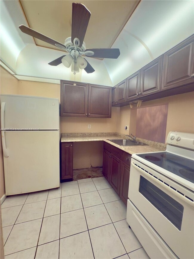 Building Photo - 2800 NW 56th Ave