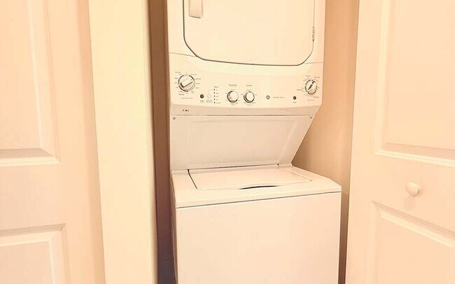 Building Photo - 8001 NW 41st St