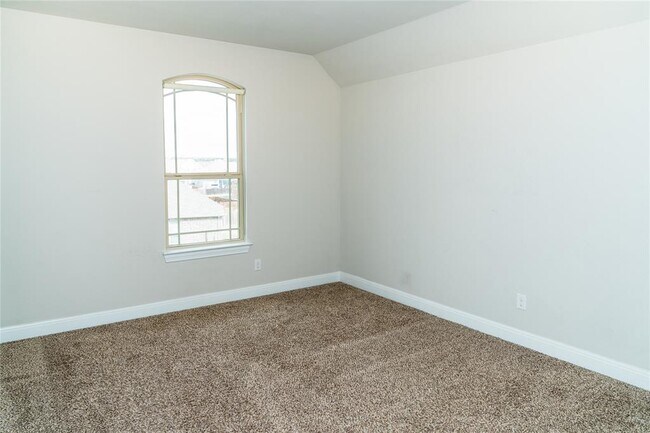 Building Photo - 3804 Tango Ct