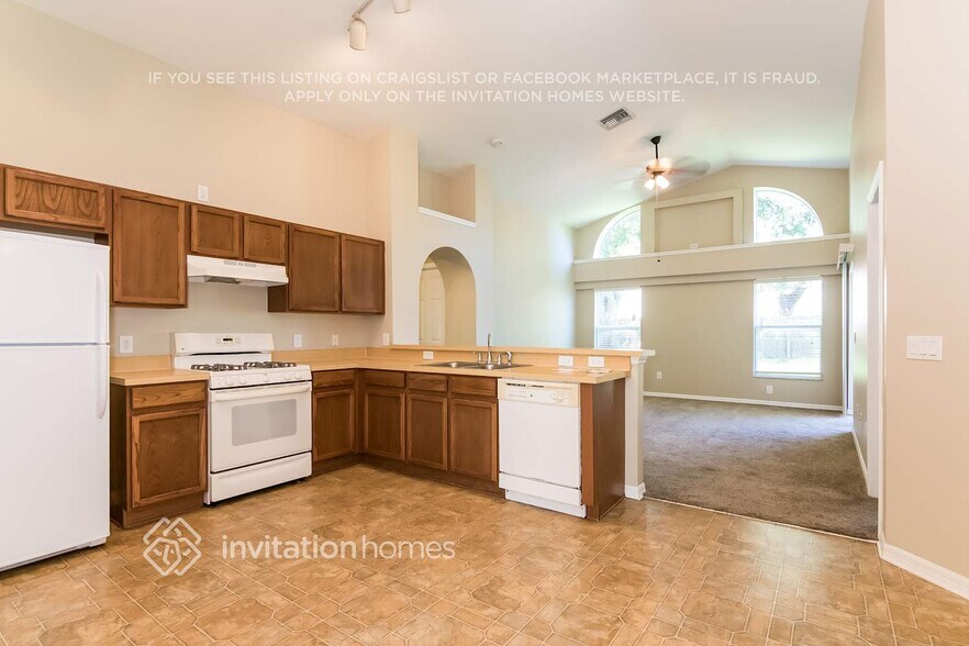 Building Photo - 6805 Waterton Dr
