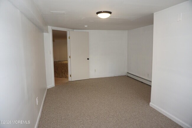 Building Photo - 1385 W Veterans Hwy