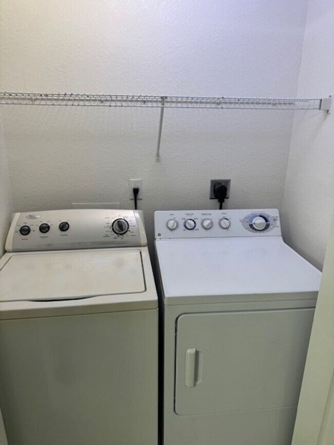 Building Photo - Osprey Cove 2/2-