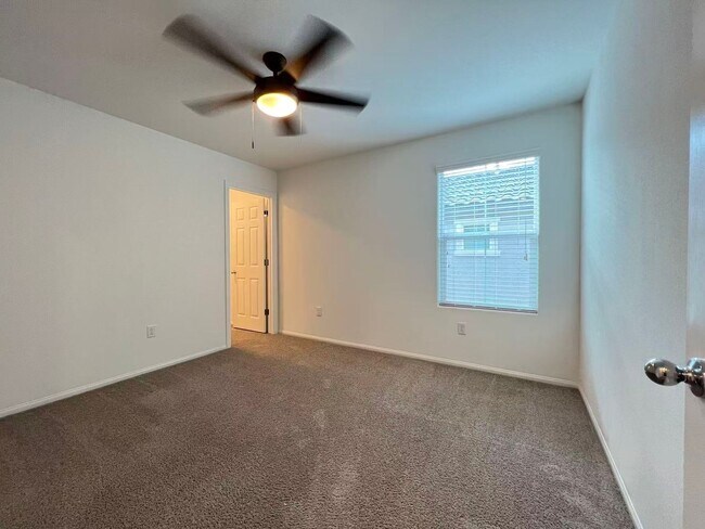 Building Photo - 1347 Graphite Ave