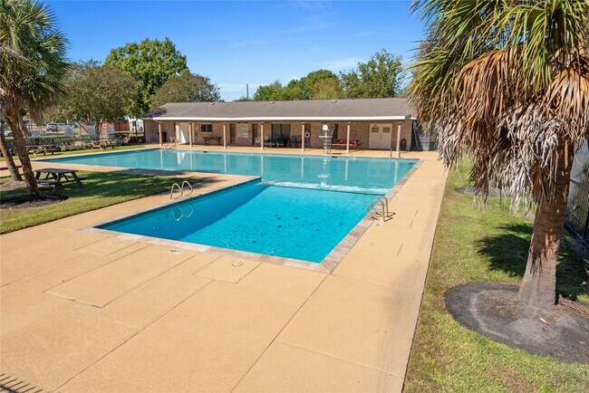 Building Photo - 14115 Bella Dr