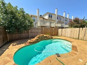 Building Photo - 12614 Oceanside Dr