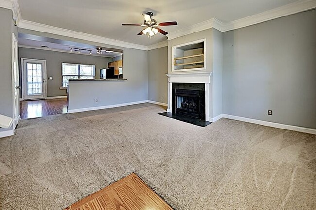 Building Photo - 735 Tulip Grove Rd