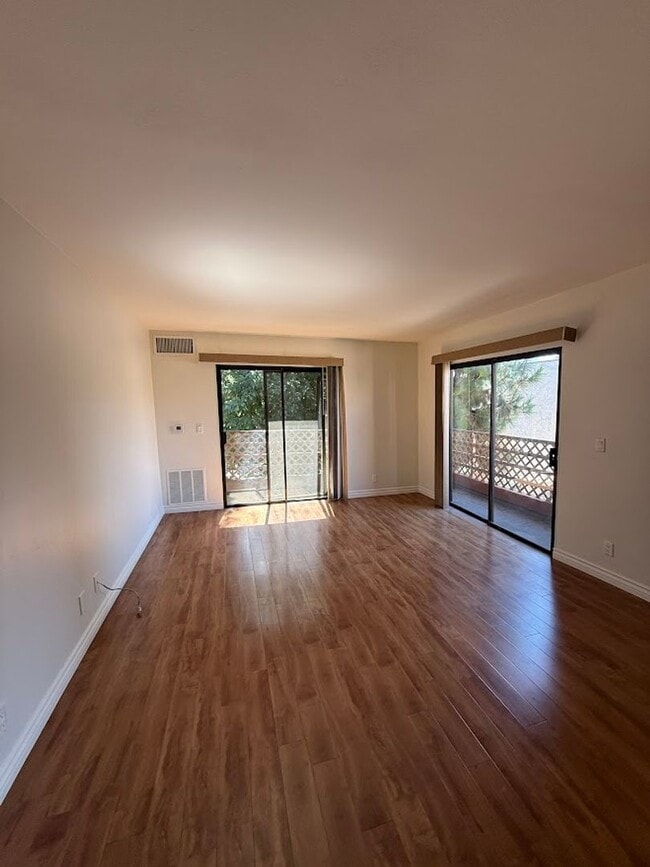 Building Photo - 6815 Remmet Ave
