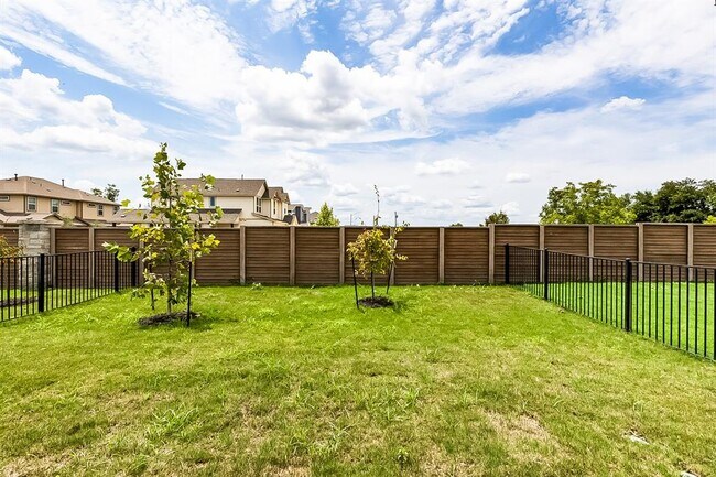 Building Photo - 20504 Haygrazer Wy